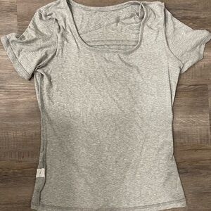 Asymmetric tee